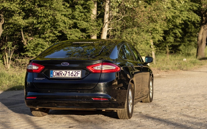 Ford Mondeo cena 54900 przebieg: 178600, rok produkcji 2015 z Wrocław małe 704